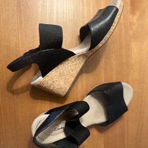 COPY - Clarks Size 9 Black Wedge Sandals